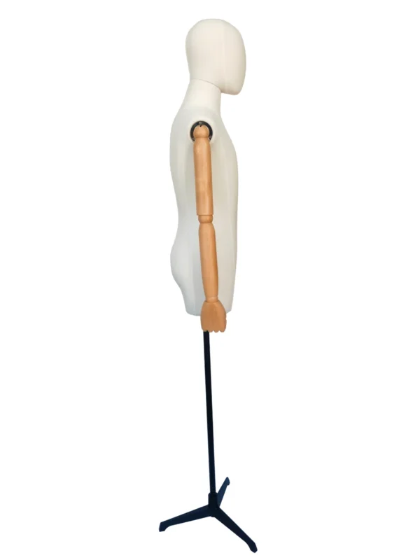 xintu-fabric-half-body-male-beech-arms-03-side.webp Stoff-Männchen-Halbfigur mit Holzarmen, Seitenansicht