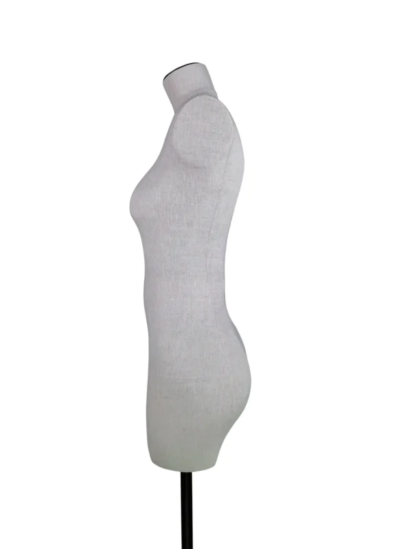 xintu-linen-headless-half-body-female-03.webp Linen Female Half-Body Mannequin with Rectangular Base