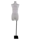 xintu-linen-headless-half-body-female-04.webp Linen Female Half-Body Mannequin with Rectangular Base
