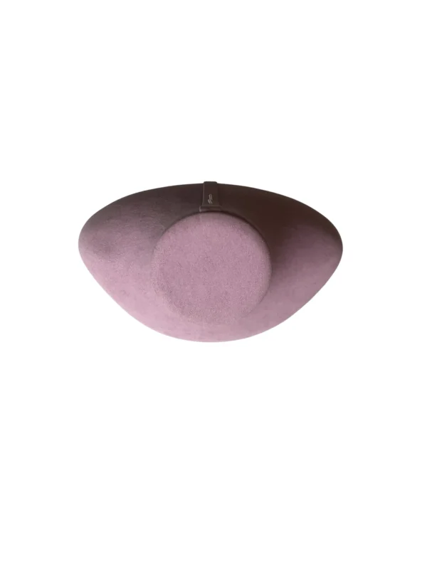 xintu-pink-suede-necklace-bust-04.webp Pink Suede Necklace Display Bust