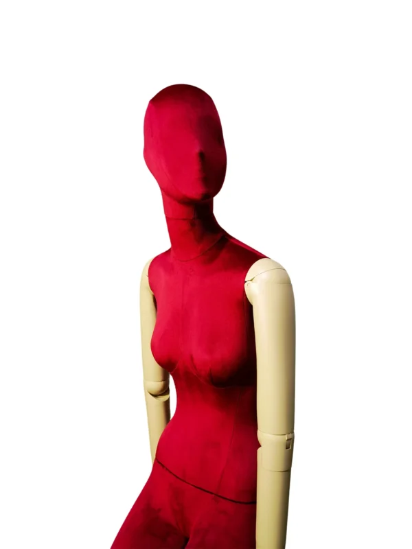 xintu-red-velvet-seated-female-04-detail.webp Red Velvet Female Seated Mannequin with White Arms, close-up detail