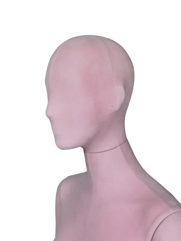 xintu-velvet-half-body-female-abs-arms-04-detail.webp Velvet Female Half-Body Mannequin with ABS Arms, close-up detail