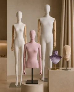 Silhouettes That Carry The Collection