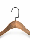 xintu-brushed-vintage-womens-hanger-03-v3.webp Brushed Vintage-Finish Women’s Wood Hanger