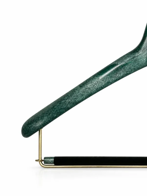 xintu-green-resin-suit-hanger-03-v3.webp Green Resin Suit Hanger with Trouser Bar