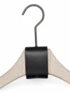 xintu-linen-wrapped-mens-hanger-01-v3.webp Linen Fabric-Wrapped Men’s Hanger