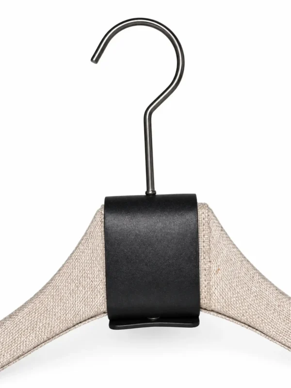 xintu-linen-wrapped-mens-hanger-01-v3.webp Linen Fabric-Wrapped Men’s Hanger