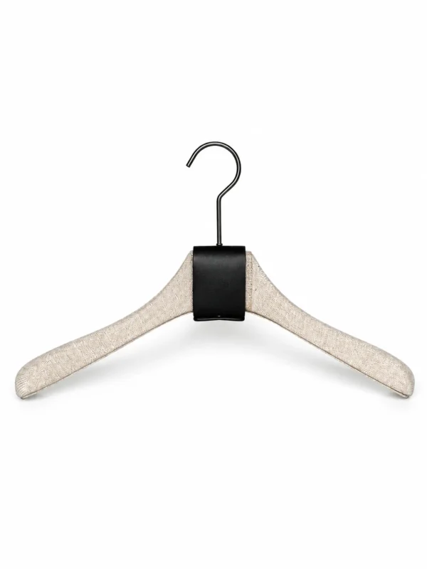 xintu-linen-wrapped-mens-hanger-03-v3.webp Linen Fabric-Wrapped Men’s Hanger