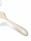 xintu-matte-elfenbein-buche-damen-kleiderbügel-04-v3.webp Matte Elfenbein-Buche Kleiderbügel für Damen mit breiten Schultern
