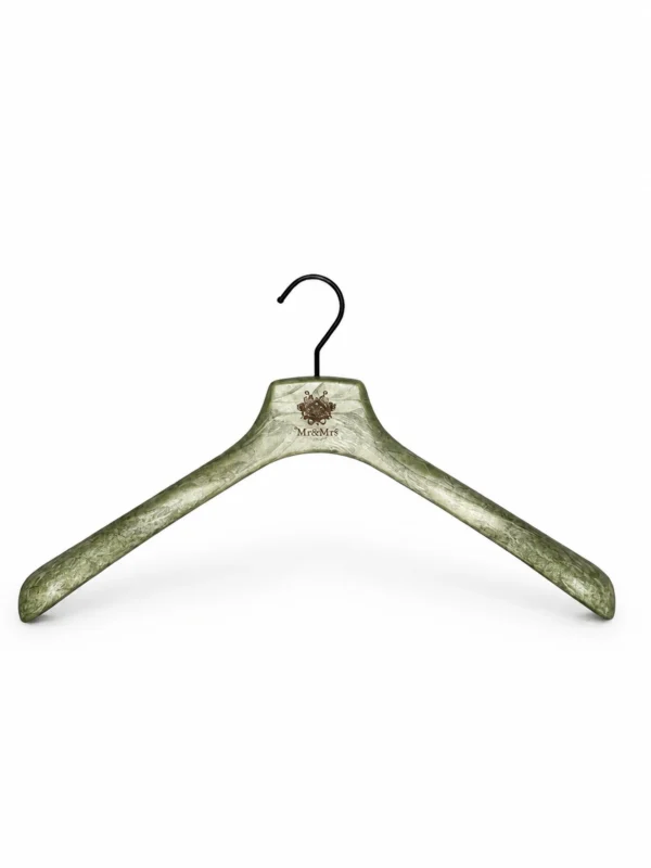 xintu-resin-mens-fur-coat-hanger-03-v3.webp Resin Men’s Extra-Wide Coat & Fur Hanger, Marbled Green