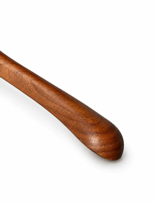 xintu-walnut-oil-mens-hanger-04-v3.webp North American Walnut Men’s Hanger, Wax-Oil Finish
